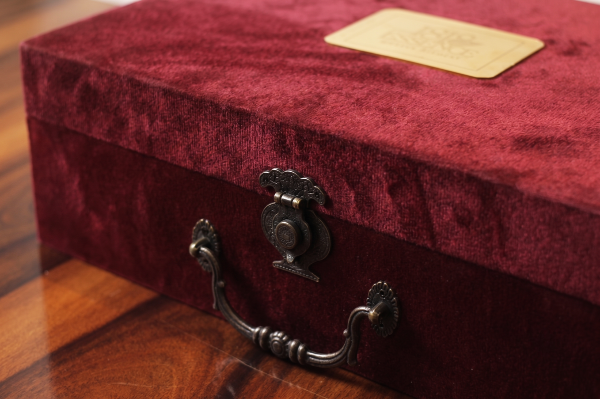THE ATELIER CASE